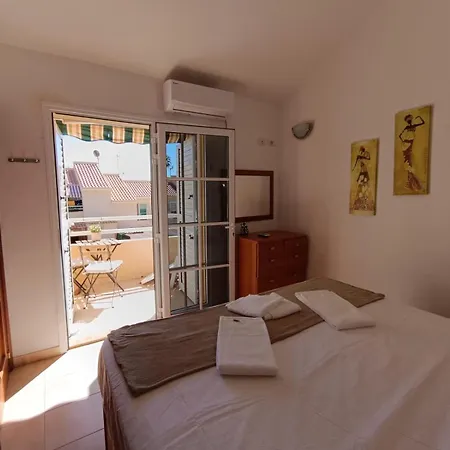 1 Bedroom Sonemar 216 *
